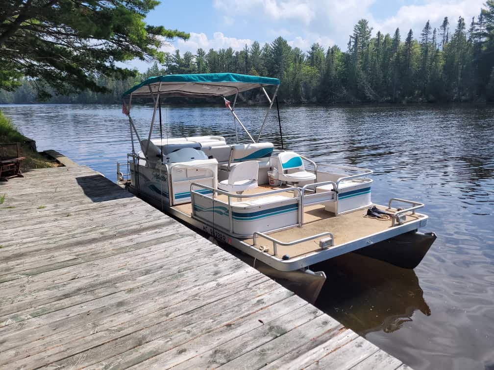 rent-pontoon-at-sonnys